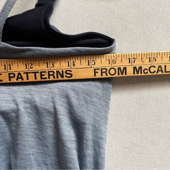 Lululemon Athletica Run For Gold Tank with built in sports bra Sz 10 - Picture 9 of 9